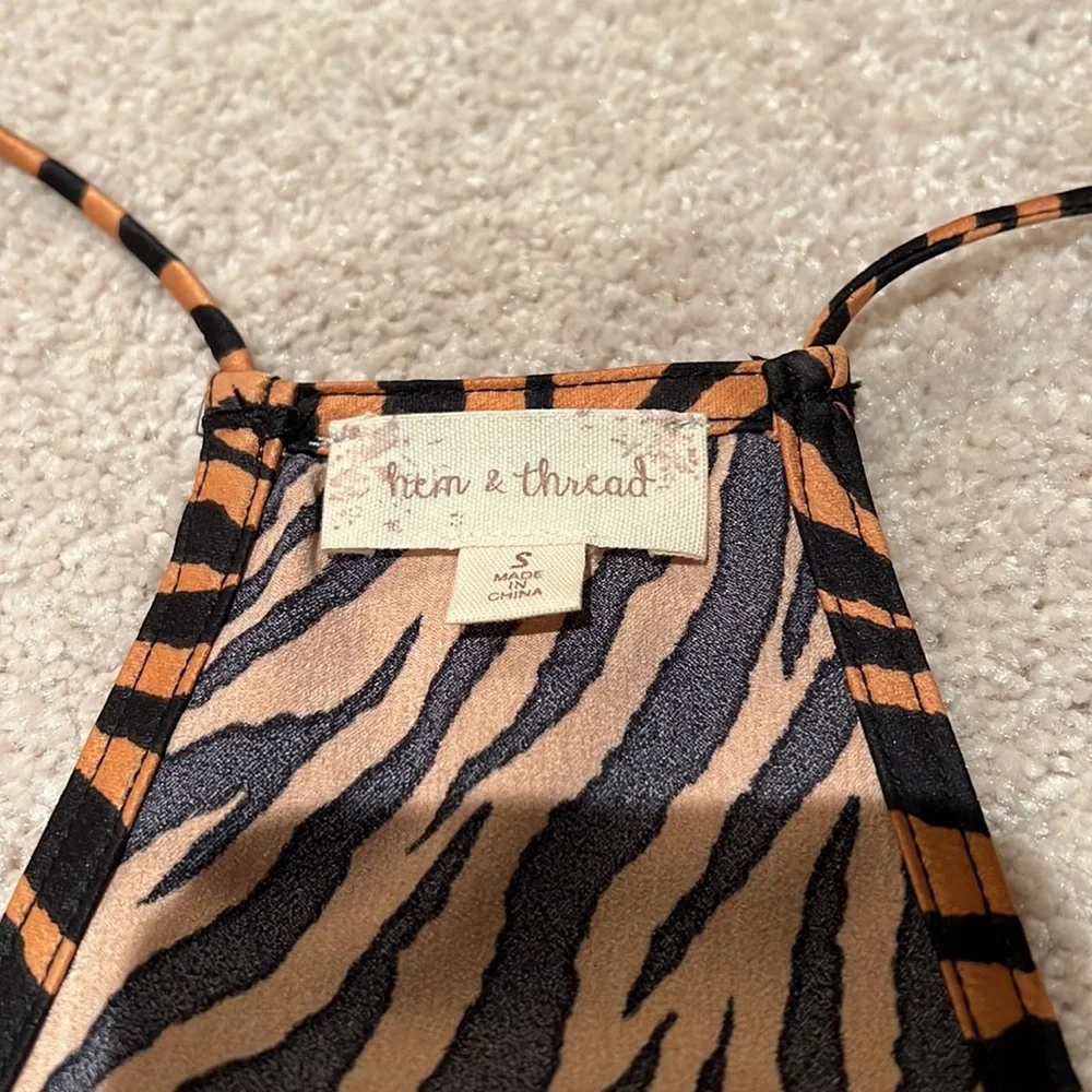 Hem&Thread - Racer Back Tank - Picture 3 of 8